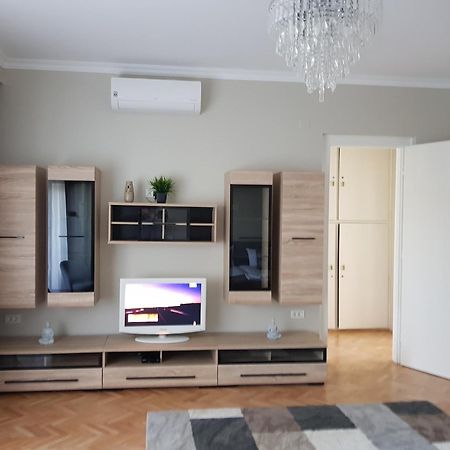 City Center Dream Apartment 티미쇼아라 외부 사진